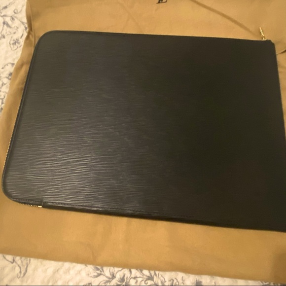 Louis Vuitton Noir Epi Poche Documents Briefcase. Never used! - Picture 10 of 10
